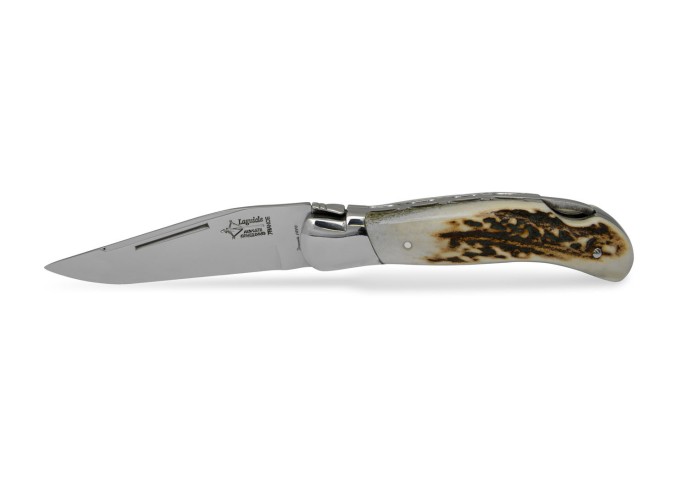 Laguiole pliant Grande Nature, doubles platines, manche en bois de cerf, finition brillant