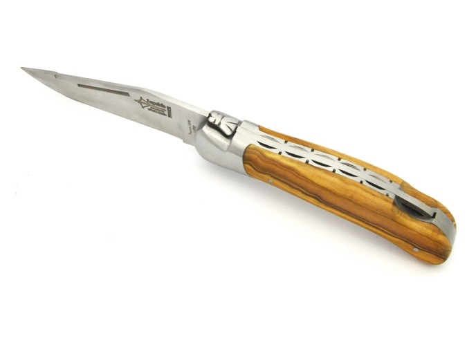 Laguiole folding knife Grande Nature Double plates, 12 cm olive wood handle, matt finish