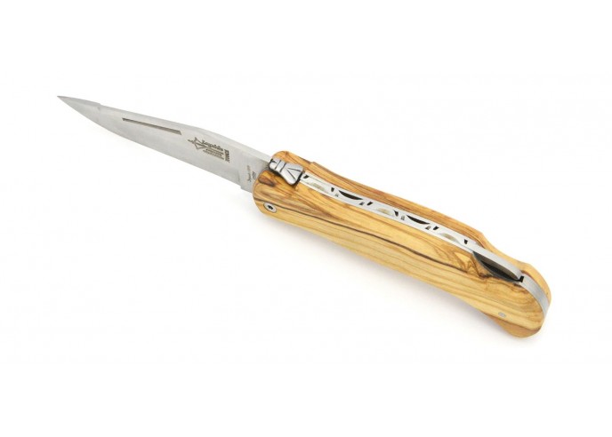 Laguiole folding knife Cubic Grande Nature, 12 cm olive wood handle, matt finish