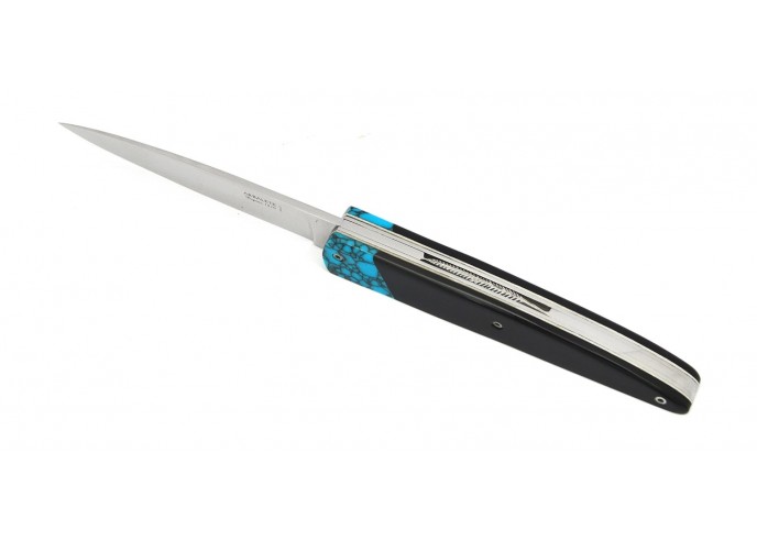 Arbalète knife, turquoise false bolster, Black buffalo handle of 12 cm, shiny finish