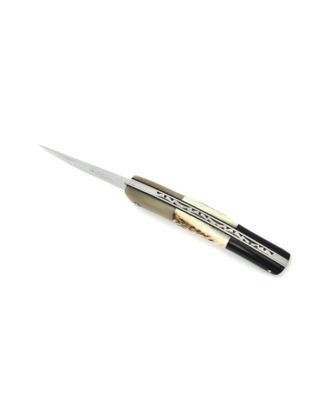 Le Thiers ® pliant, guilloché main, 3 cornes (pointe de corne, bois de cerf et buffle) de 12 cm, finition brillant