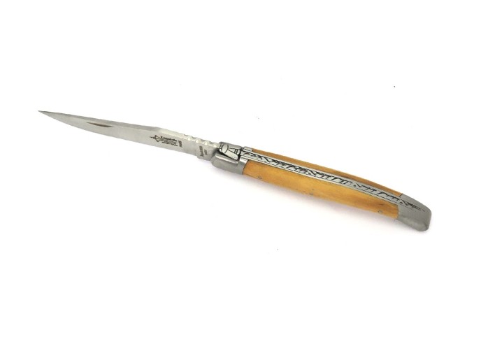 Laguiole pliant Prestige, lame en carbone, manche en olivier de 12 cm, finition mat
