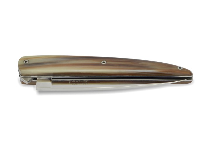Arbalete folding knife, hand-chiseled, blond horn tip handle, shiny finish