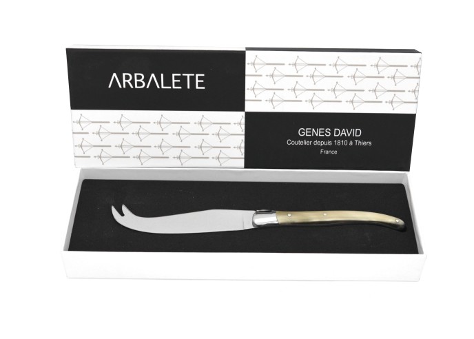 Laguiole cheese knife, 12 cm blonde horn tip handle, shiny finish