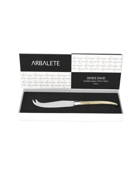 Laguiole cheese knife, 12 cm blonde horn tip handle, shiny finish