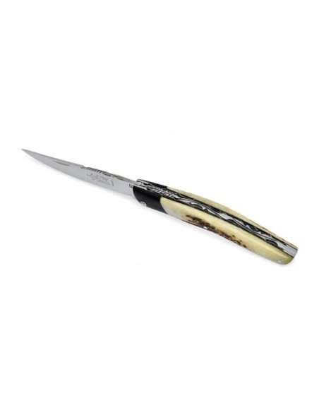 Le Thiers® pliant ciselé en bois de cerf