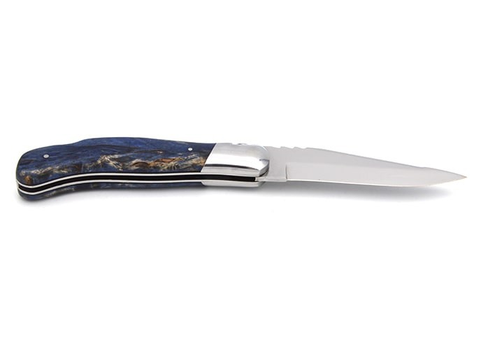 Laguiole folding knife Grande Nature Prestige, 12 cm blue stabilised birchwood handle, shiny finish