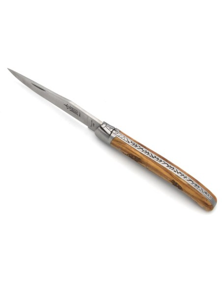 Laguiole pliant Prestige, manche en olivier gravé motif sanglier de 12 cm, finition mat