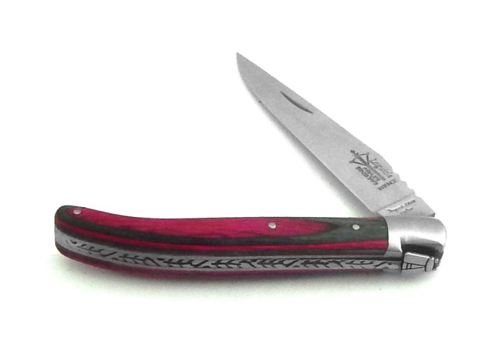 Laguiole pliant au féminin, manche en bouleau lamellé fuchsia de 11 cm, finition mat