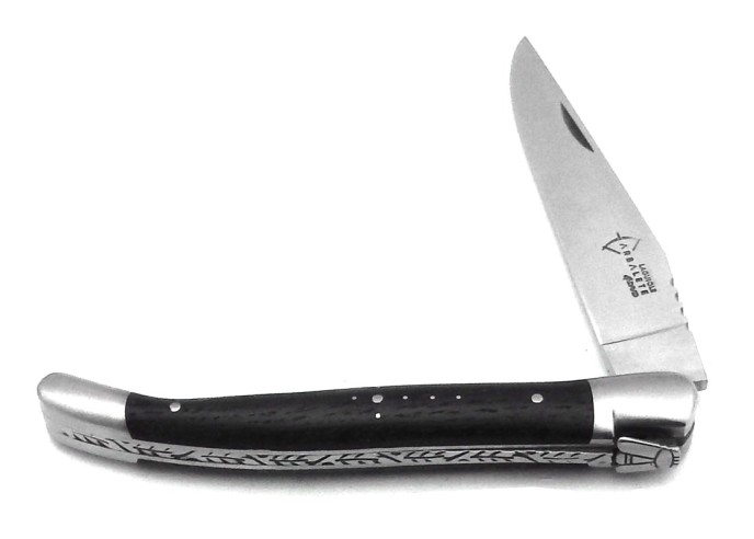 Laguiole Prestige folding knife, oak from barrel of wine handle, matt finish