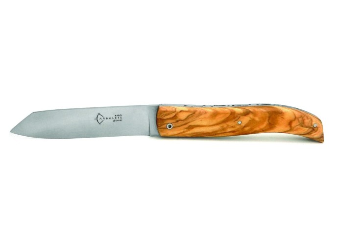 The KARO from Arbalete, olive wood handle