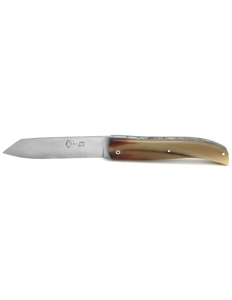 The KARO from Arbalete, blond tip horn handle
