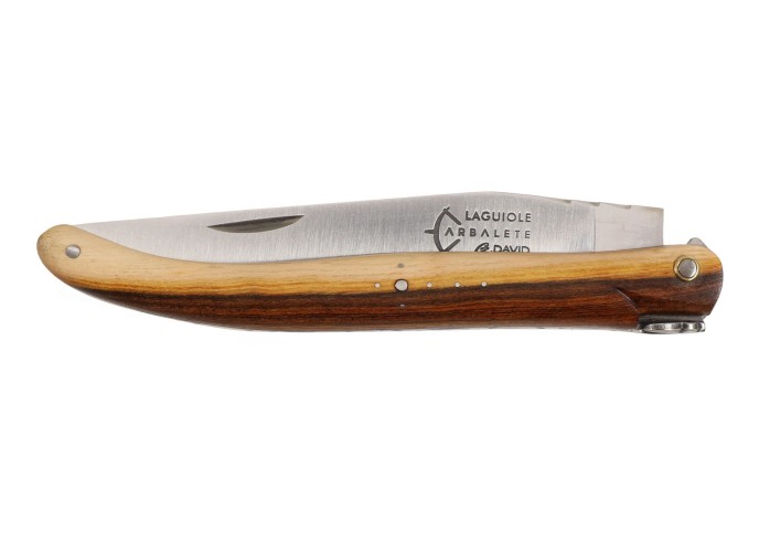 Laguiole pliant Forgé, manche en pistachier
